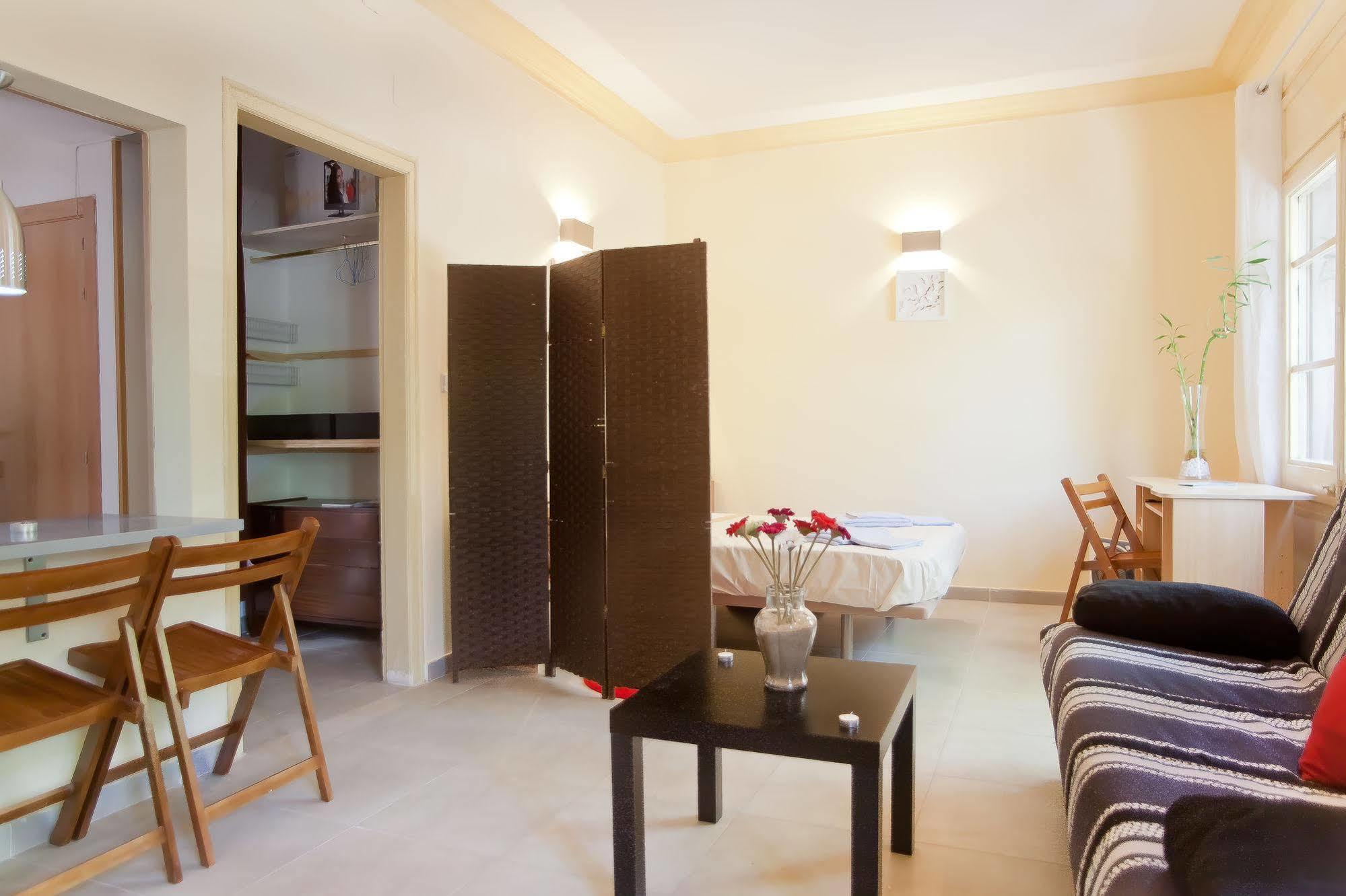 Apartamentos Tarradellas Sants Estacio Barcelona Exteriér fotografie